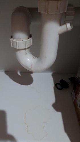 trap with leak.jpeg trap with leak.jpeg