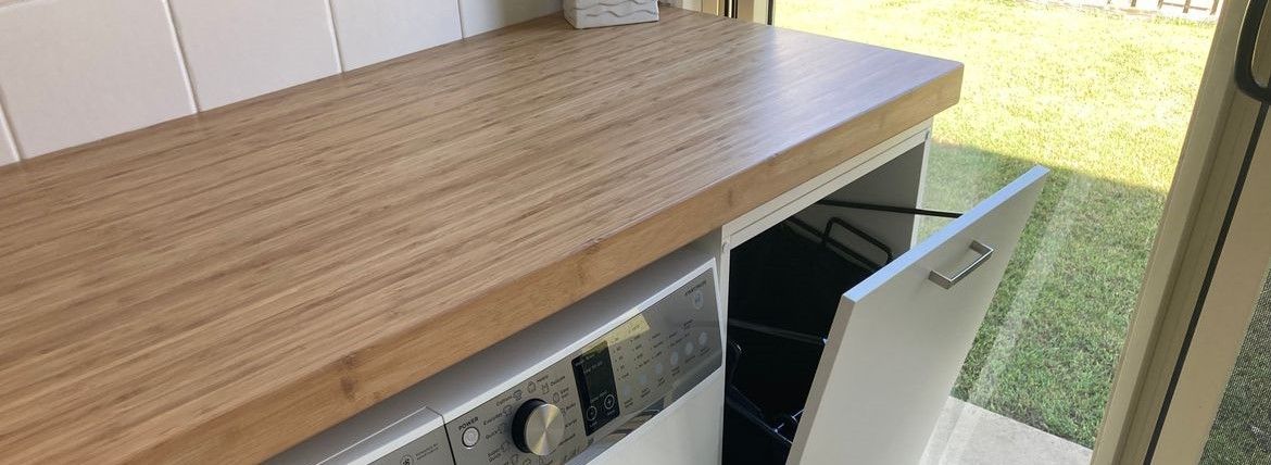 Laundry chute.jpeg Laundry chute.jpeg