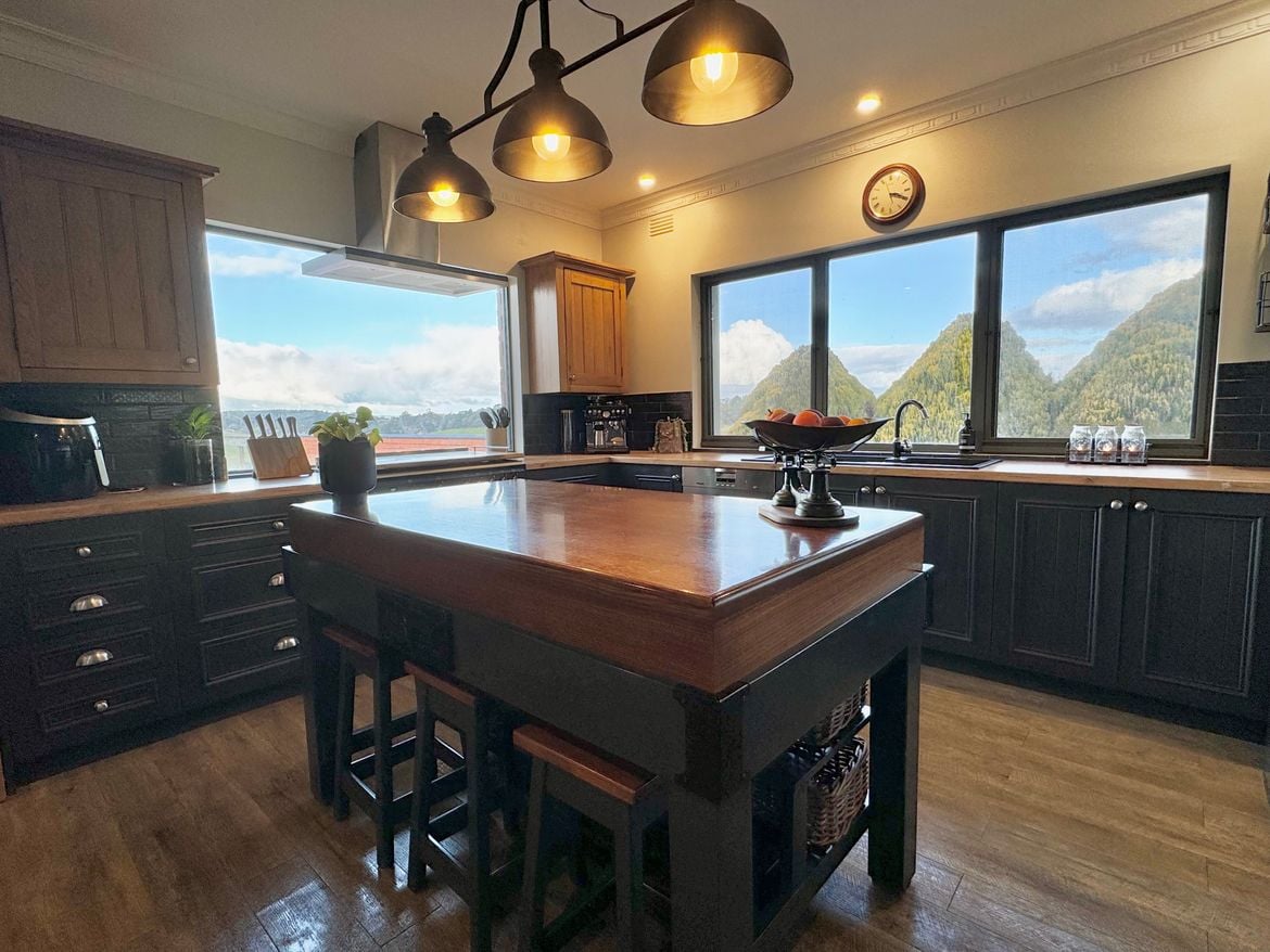 IMG_0089.jpg IMG_0089.jpg