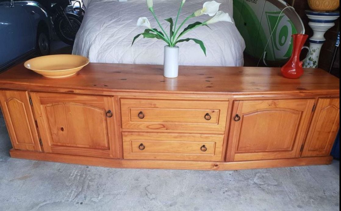 old-tv-unit.jpg old-tv-unit.jpg