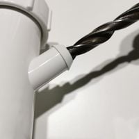 4.4 Drilling out spigot.jpg 4.4 Drilling out spigot.jpg