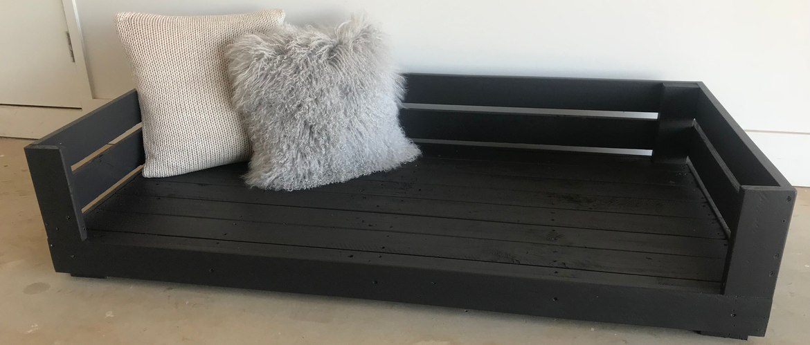 LePallet dog bed.png LePallet dog bed.png