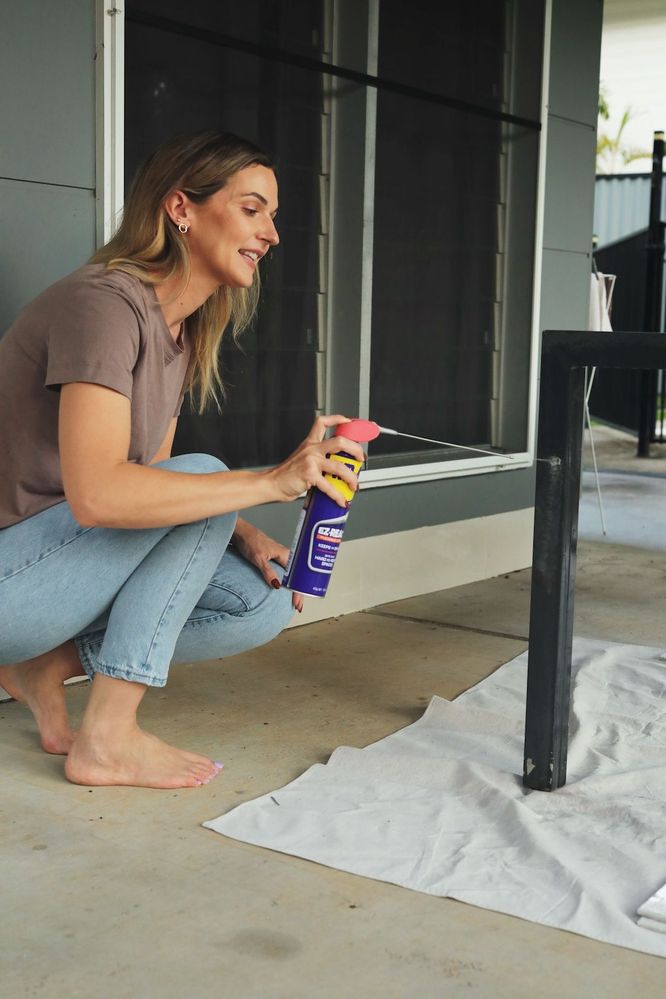 Clean up rust using WD40.jpg Clean up rust using WD40.jpg