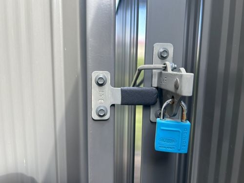 dlatch.jpg dlatch.jpg