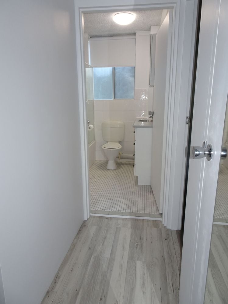 Hallway 2.JPG Hallway 2.JPG