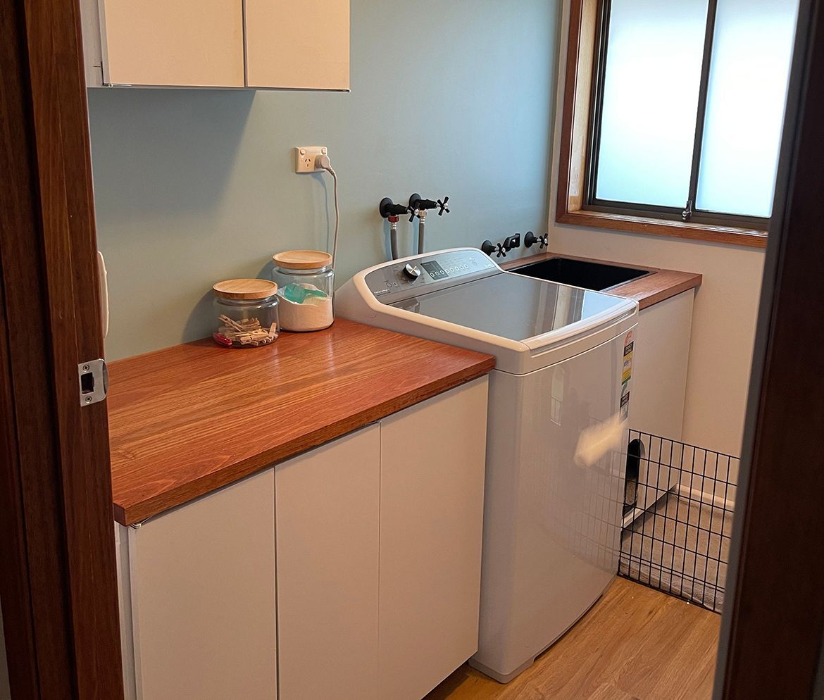 LaundryReno.jpeg LaundryReno.jpeg