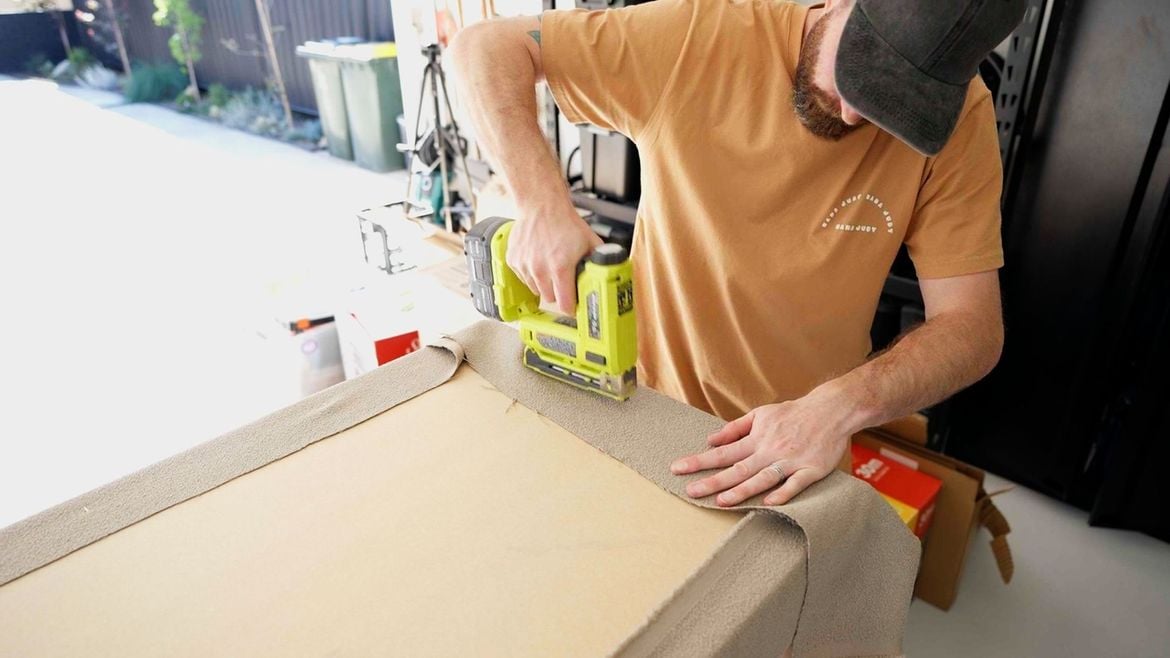 staple_1.74.1.jpg staple_1.74.1.jpg