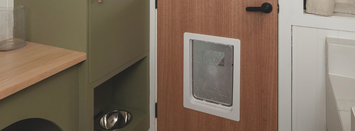 Pet door.png Pet door.png