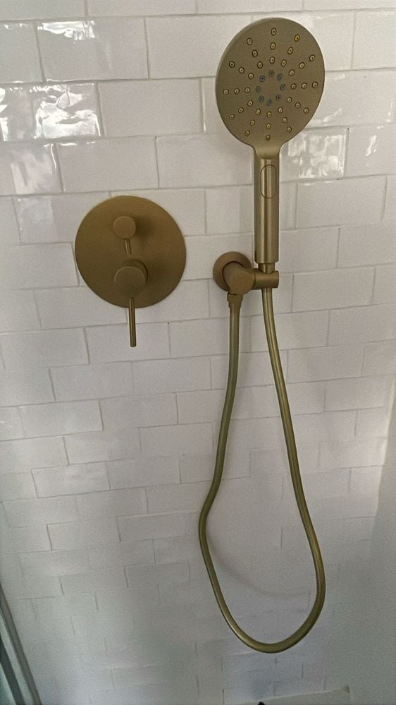 Shower 3.JPG Shower 3.JPG