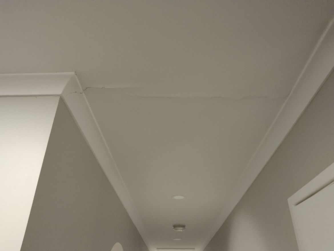 hallway5.jpg hallway5.jpg