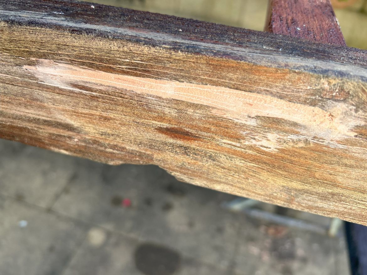 BenchG.jpg BenchG.jpg