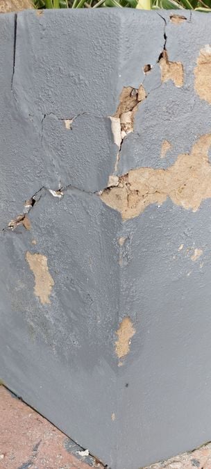 corner crack.jpg corner crack.jpg