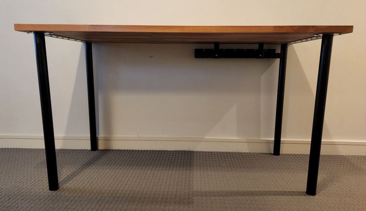 cable-tray-fitted.jpg cable-tray-fitted.jpg