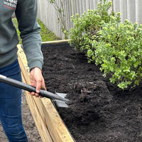 Step 9.3. Applying mulch.png Step 9.3. Applying mulch.png