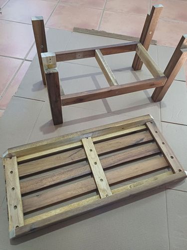 Shower bench C.jpg Shower bench C.jpg