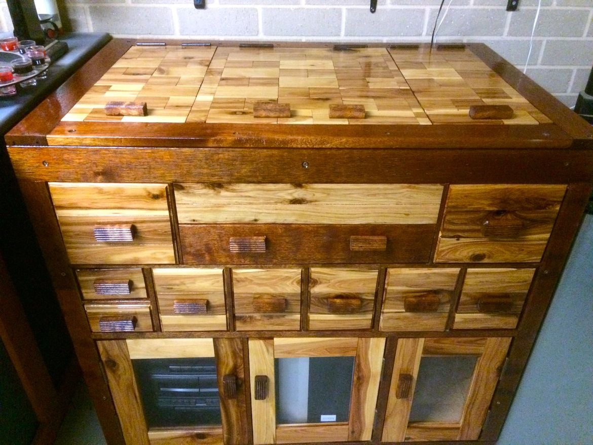Storage cabinet using scrap timber.JPG Storage cabinet using scrap timber.JPG
