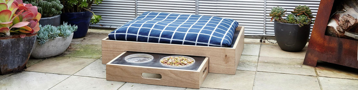 dog feeding station.png dog feeding station.png