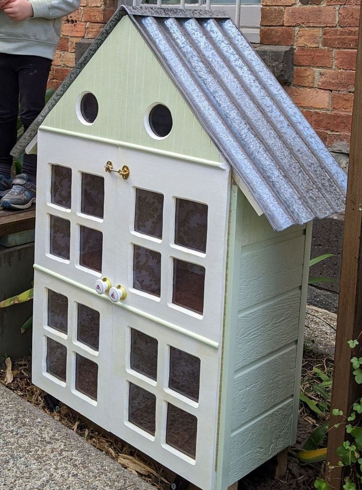 Community library using dollhouse.jpg Community library using dollhouse.jpg