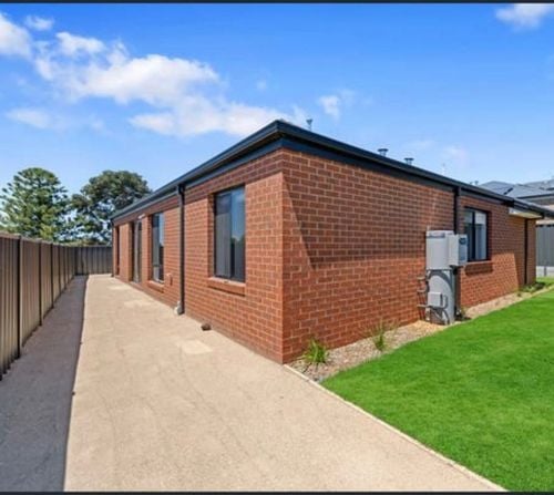 a46c1787-47ae-4cdc-9160-2fb1f800f727.jpeg a46c1787-47ae-4cdc-9160-2fb1f800f727.jpeg