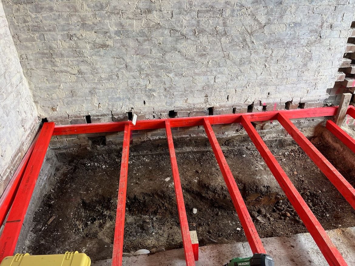 765776118.jpg 765776118.jpg