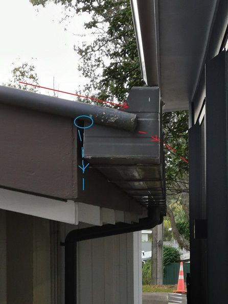 rightroof.jpg rightroof.jpg