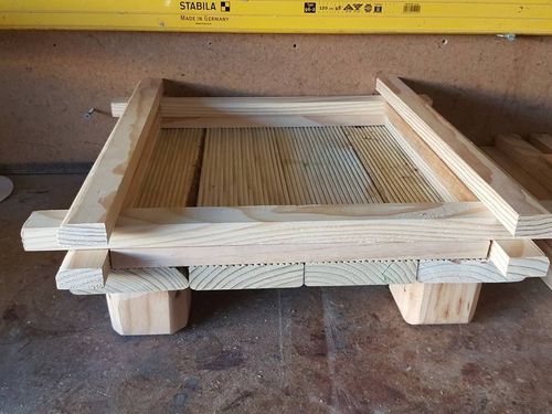 wooden planter (7).jpg wooden planter (7).jpg