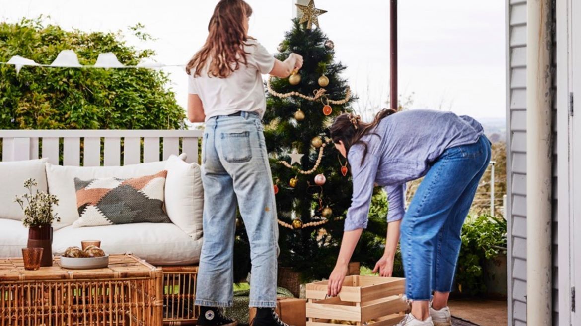 Packing away Christmas decor.jpg Packing away Christmas decor.jpg