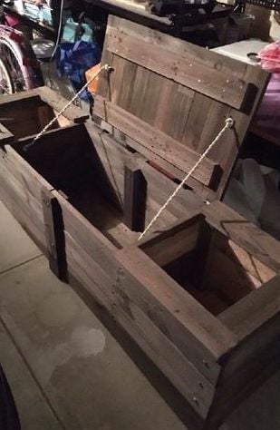 Pallet Seat.jpg Pallet Seat.jpg