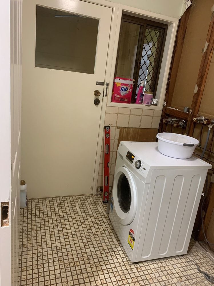 laundry.jpg laundry.jpg