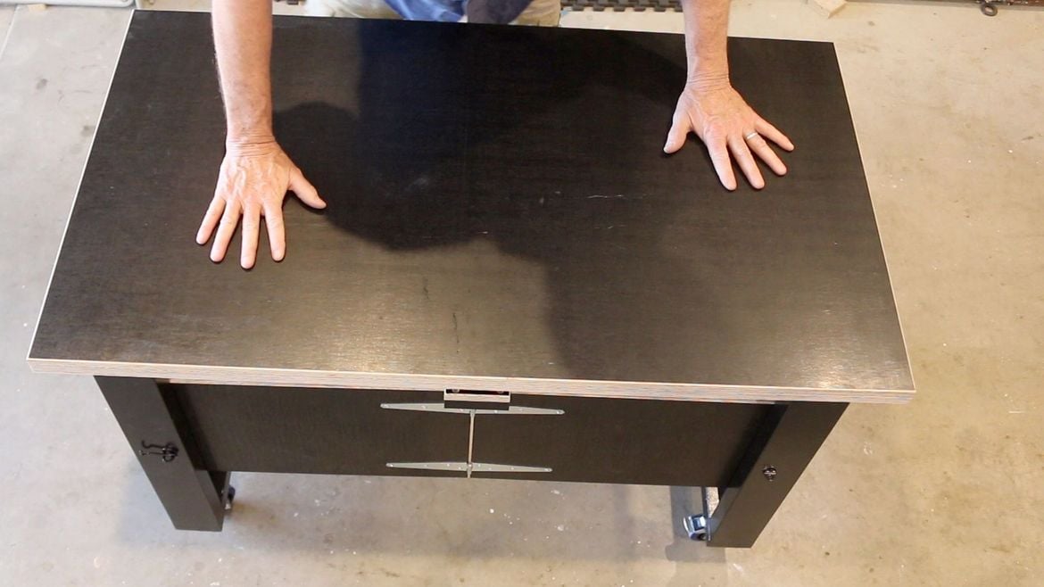 Folding Workbench 31.jpg Folding Workbench 31.jpg