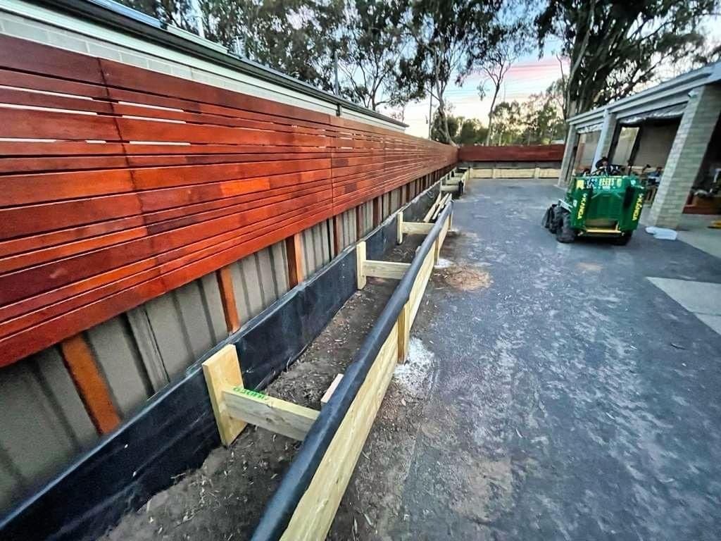 side-screens-erected.jpeg side-screens-erected.jpeg