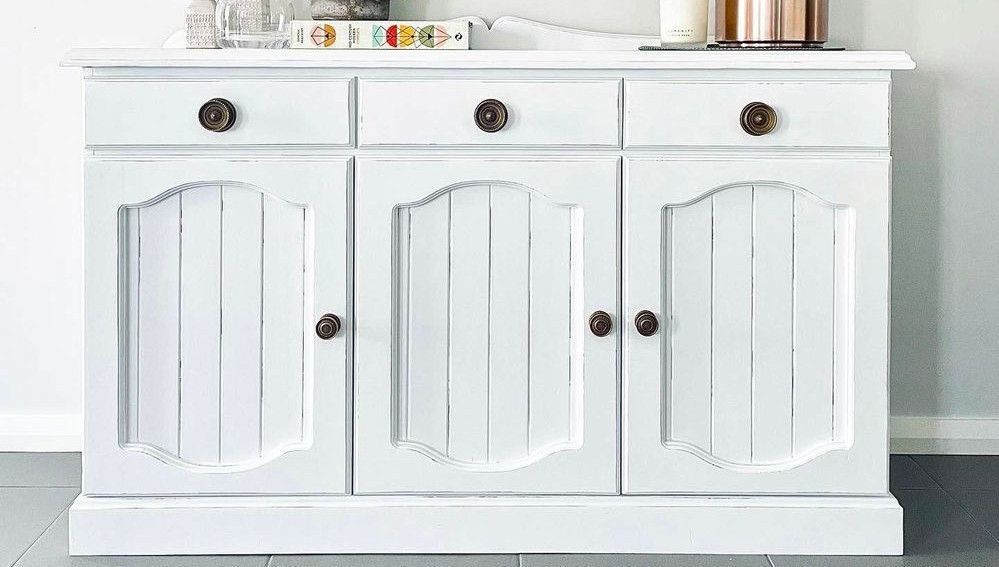 pretty_living.jpeg pretty_living.jpeg