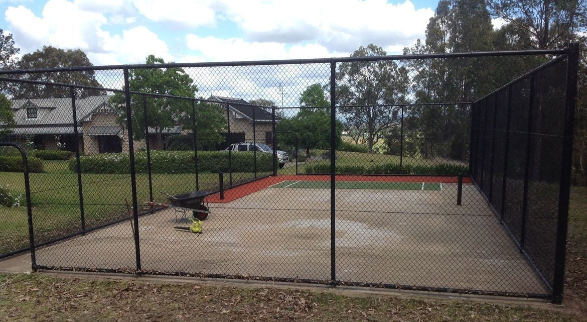 bare_court.JPG bare_court.JPG