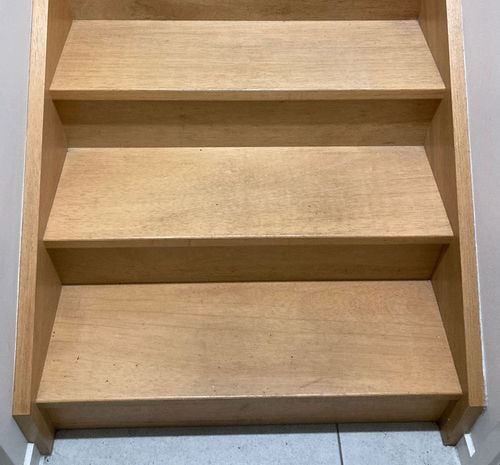 Stairs-Cracking.jpg Stairs-Cracking.jpg