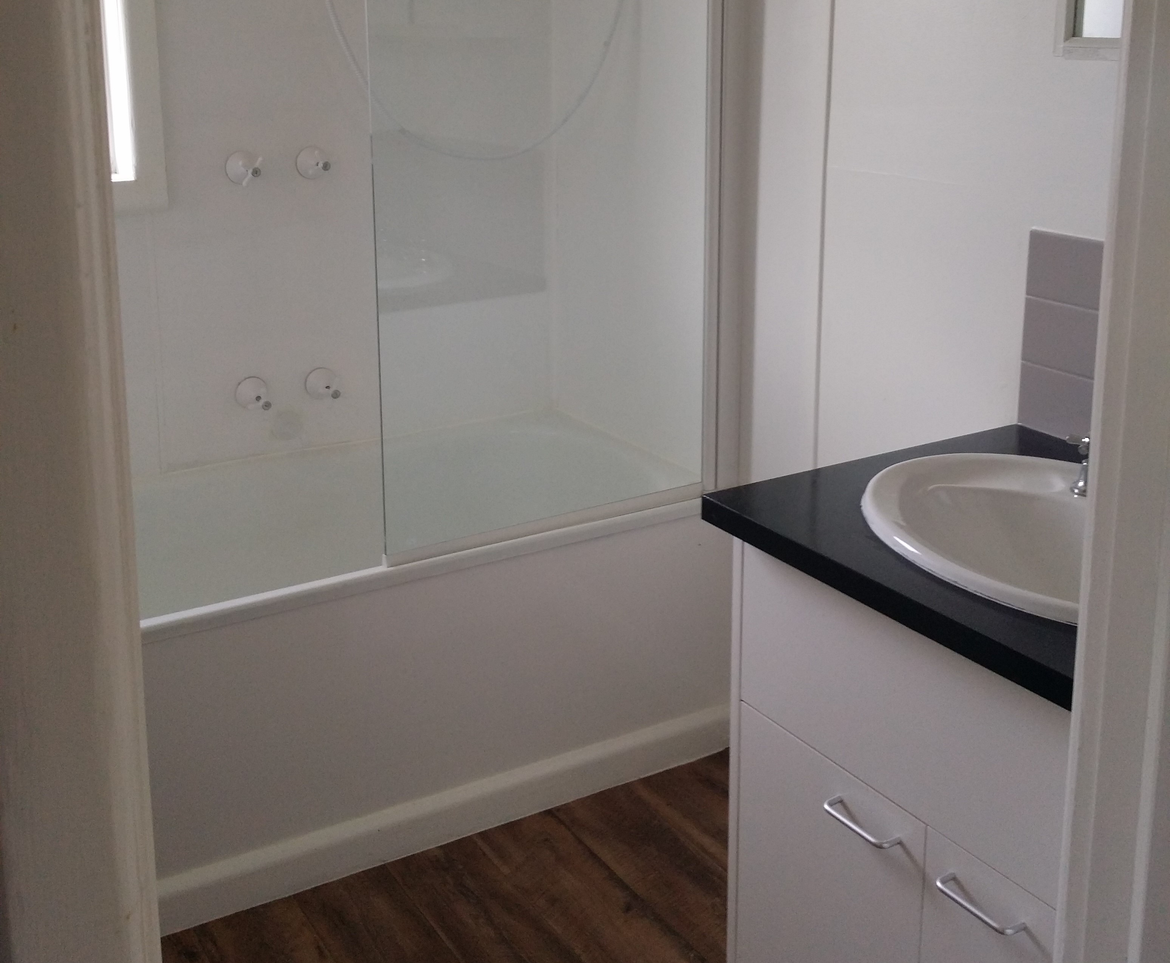 Budget bathroom makeover.png Budget bathroom makeover.png