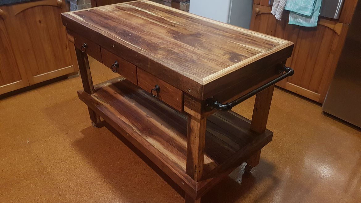 Spotted gum kitchen island.jpg Spotted gum kitchen island.jpg