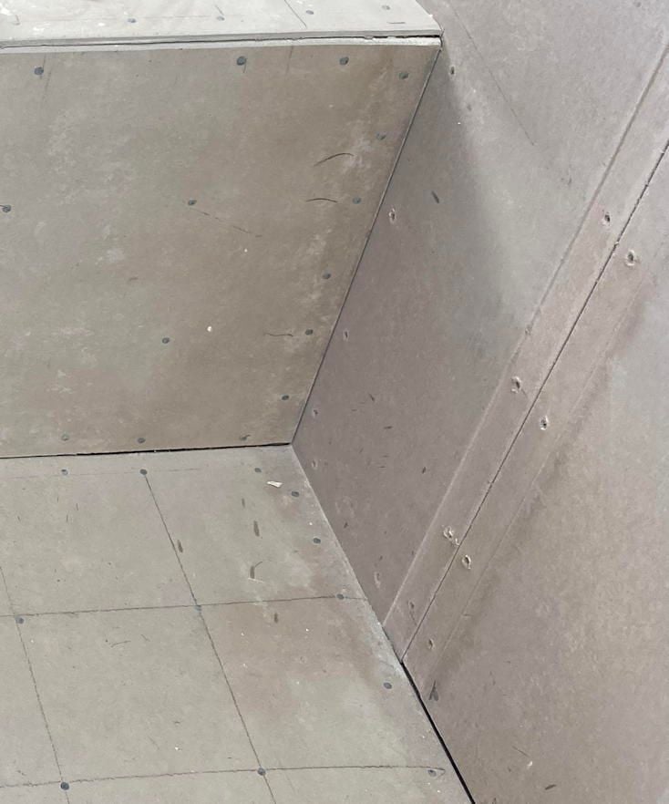 20230418 1046 se9972 bathroom wall villaboard joint A43-44 .jpg 20230418 1046 se9972 bathroom wall villaboard joint A43-44 .jpg