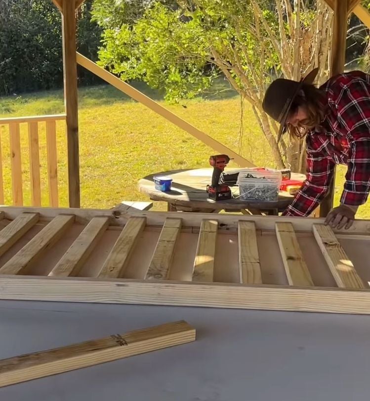 hat_man.jpeg hat_man.jpeg