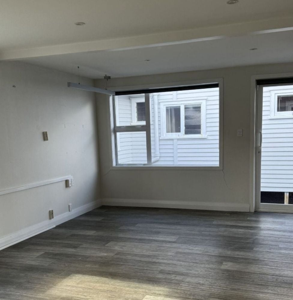 Screenshot_20250724_081211_Photos.jpg Screenshot_20250724_081211_Photos.jpg