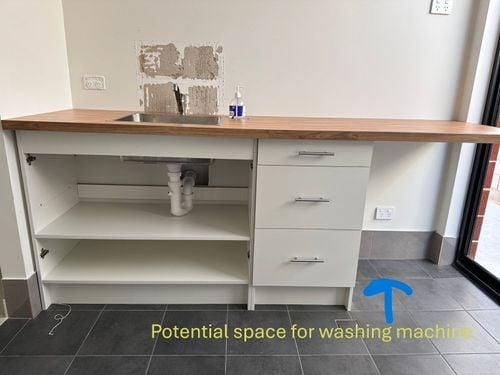 Kitchen-Copy.JPG Kitchen-Copy.JPG