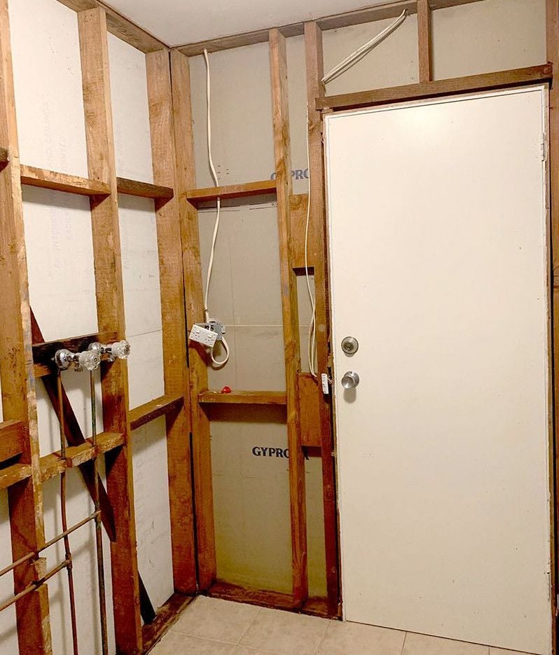 strippedtostuds.jpg strippedtostuds.jpg