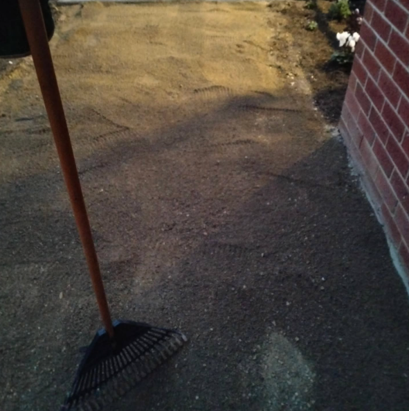 Levelling the sand.png Levelling the sand.png