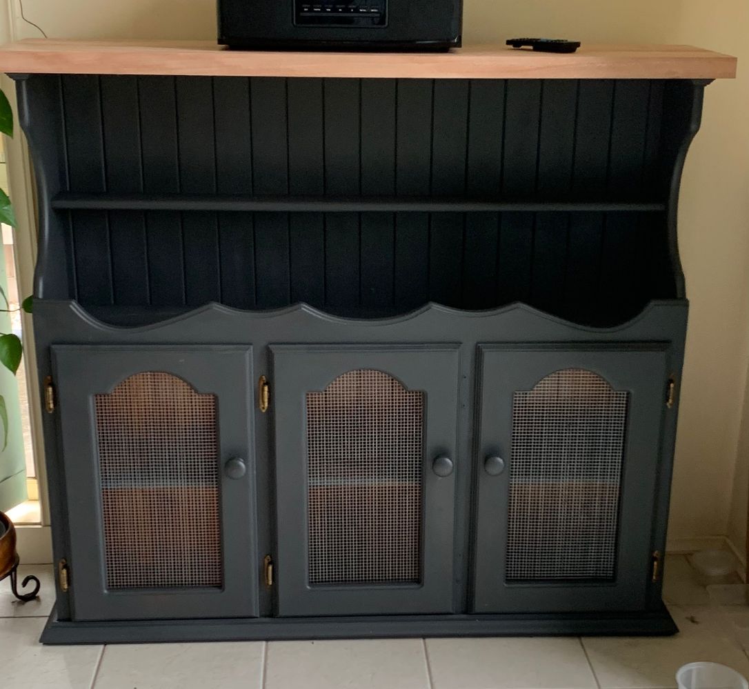 cupboard after 2.jpg cupboard after 2.jpg