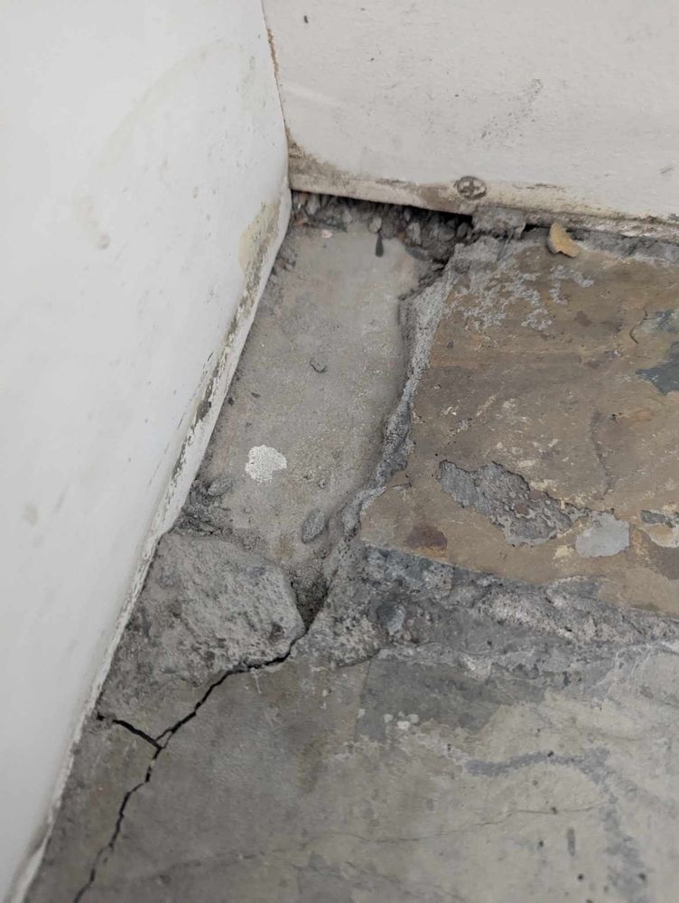 Slab underneath cement_.jpg Slab underneath cement_.jpg