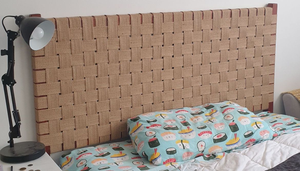 Garden webbing headboard.jpg Garden webbing headboard.jpg