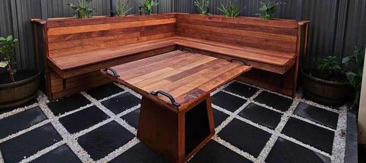 Outdoor entertaining area with fire pit.jpg Outdoor entertaining area with fire pit.jpg