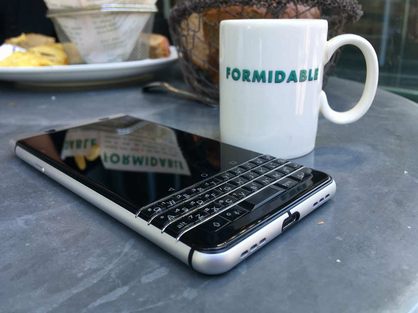 formidable-blackberry.jpg formidable-blackberry.jpg