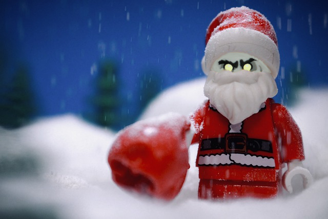 lego-zombie.jpg lego-zombie.jpg