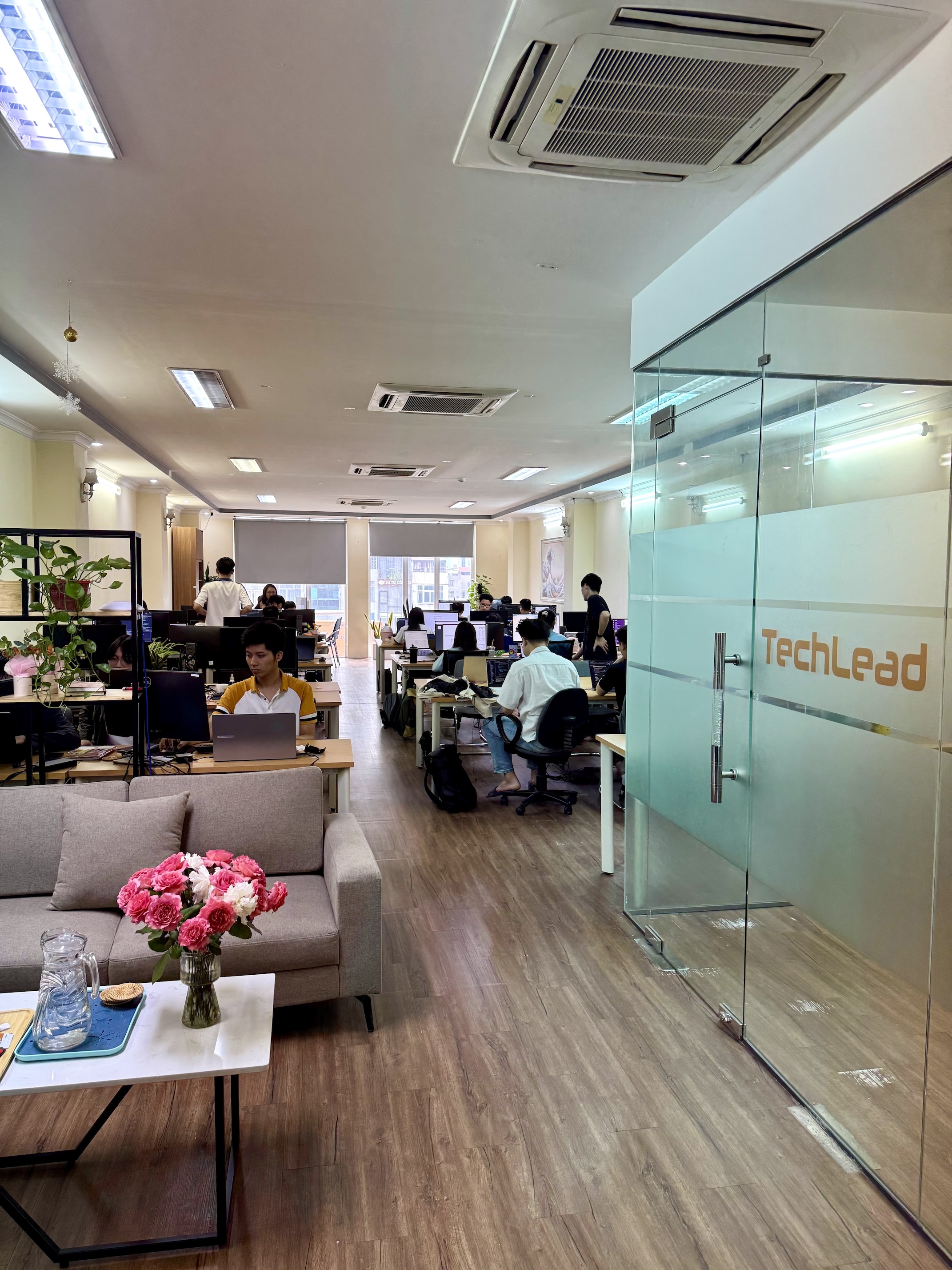 techlead-office-hanoi-042025.jpg techlead-office-hanoi-042025.jpg