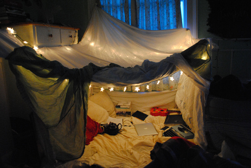 books and blanket forts.jpg books and blanket forts.jpg